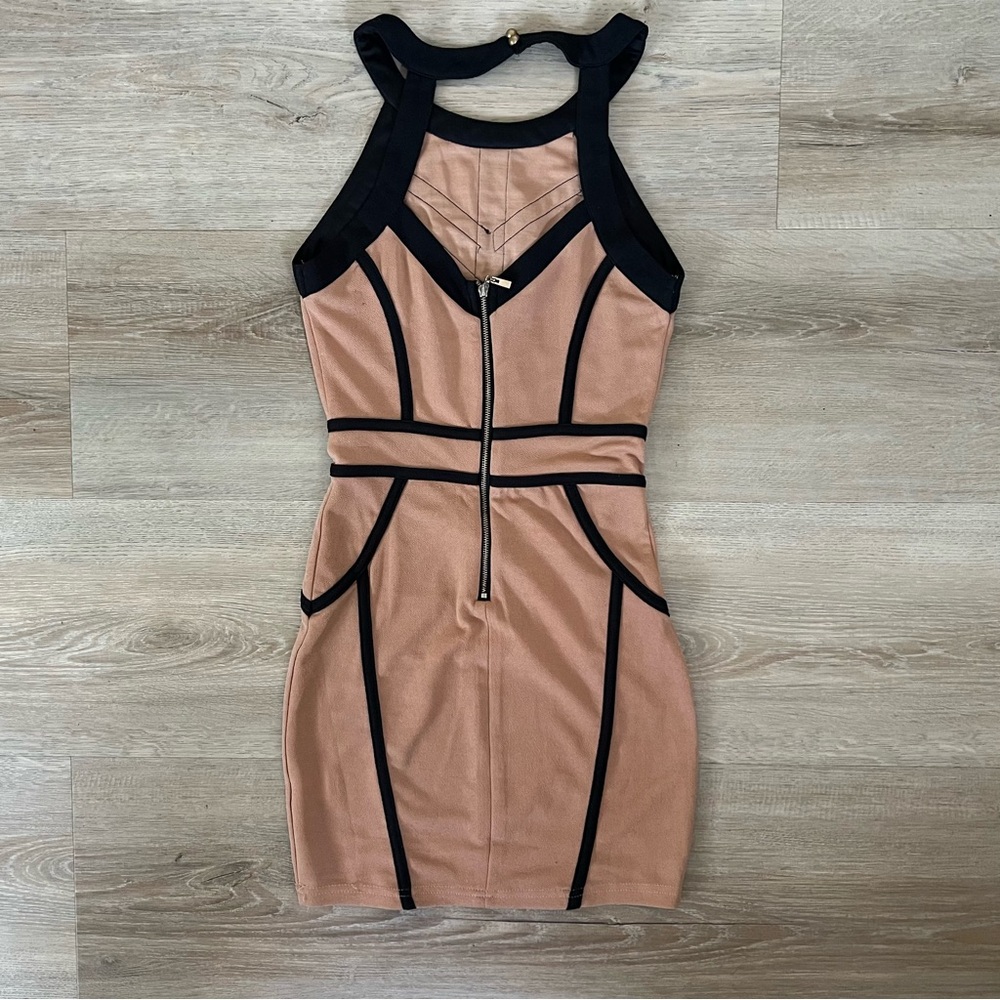 Elegant Black and Tan Halter Dress - Picture 2 of 5